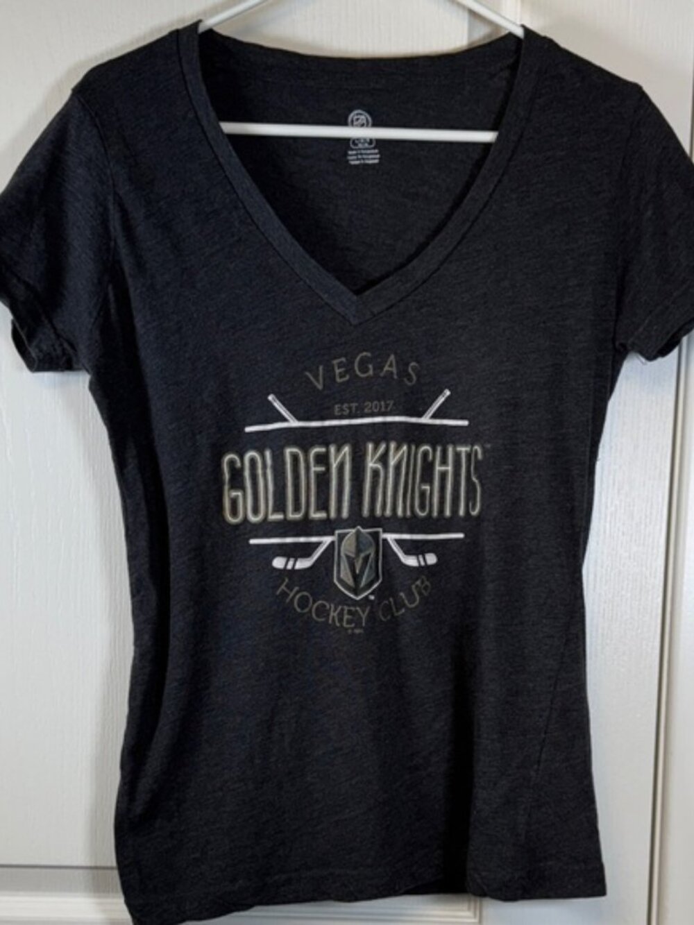 NHL Vegas Golden Knights VGK Hockey Gray Shirt Size Large EUC #SP-025